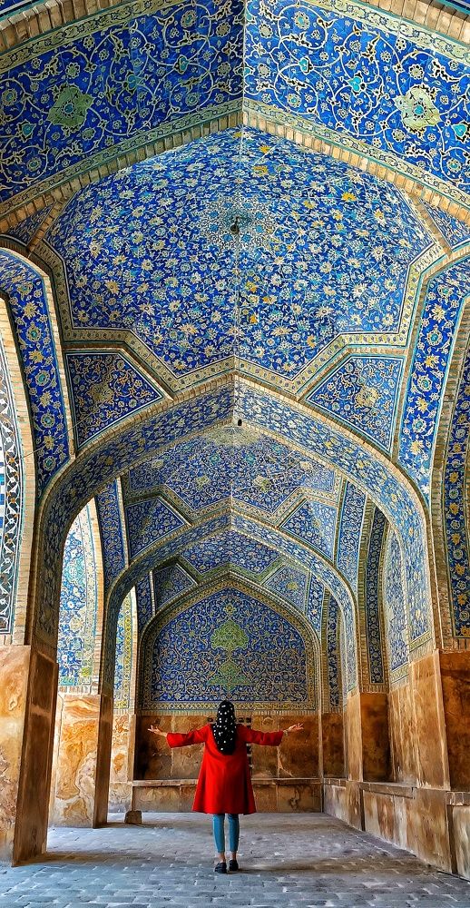 Photograph by Sina Saadati