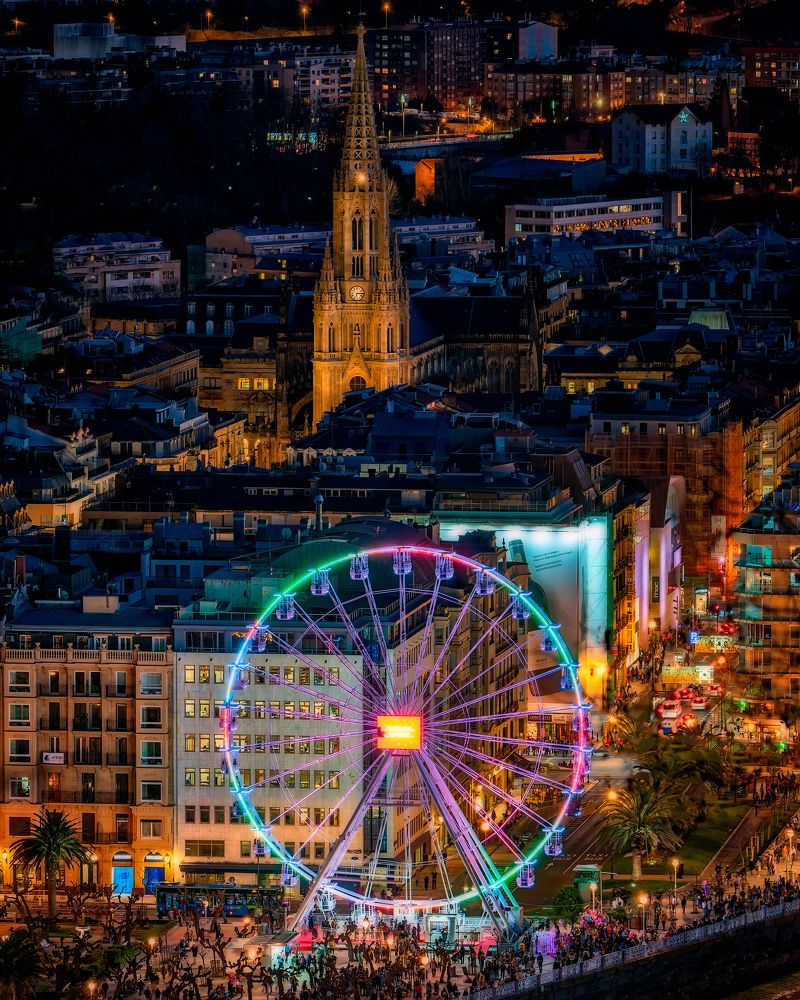 Donosti at night