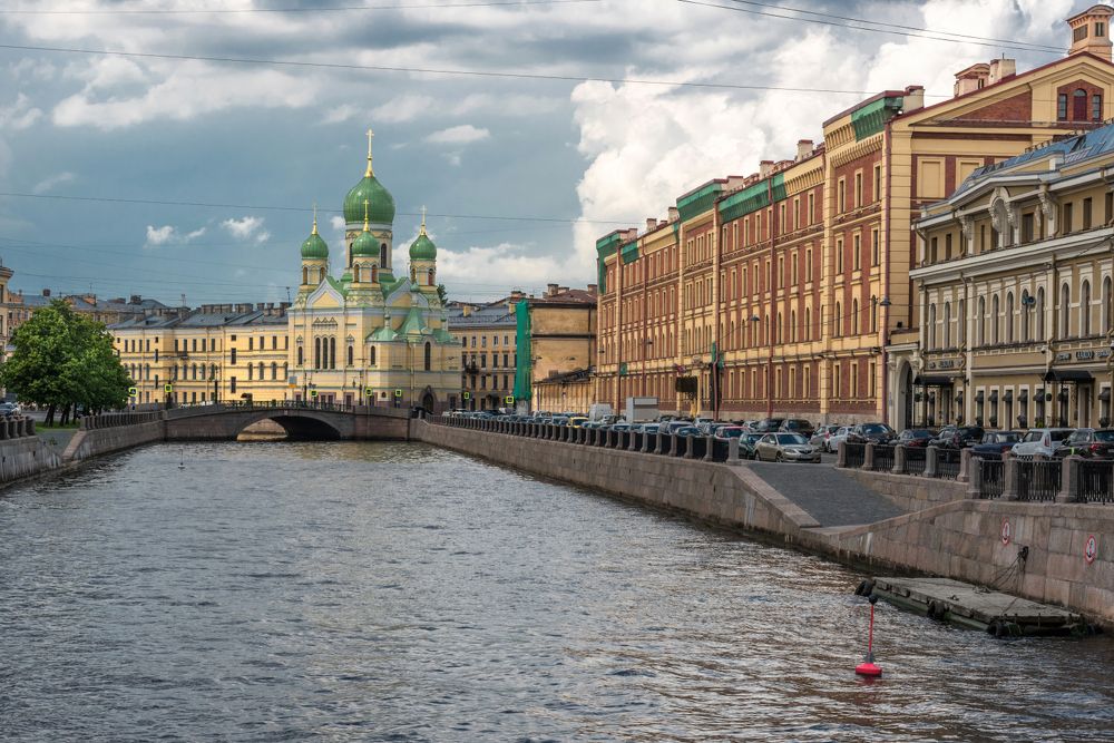 Свято-Исидоровская церковь. Канал Грибоедова.
