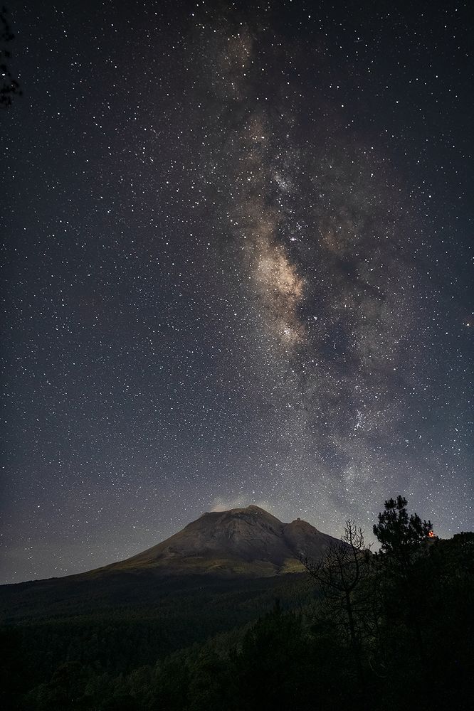 The Milky Way at the Popocatepetl.