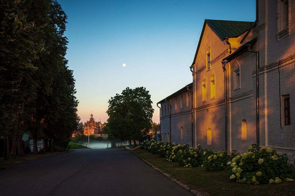 Photograph by Zhenhuan Zhou