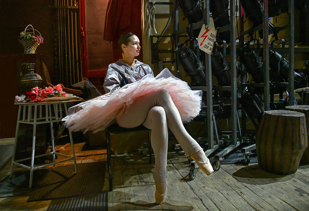 ЗА КУЛИСАМИ