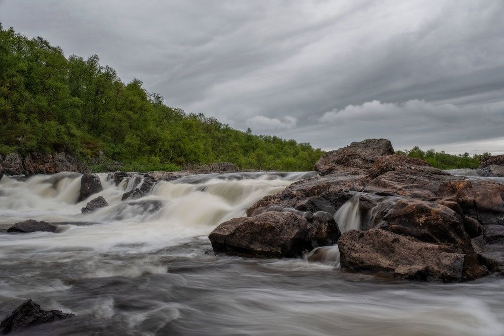Падун на реке Западная Лица