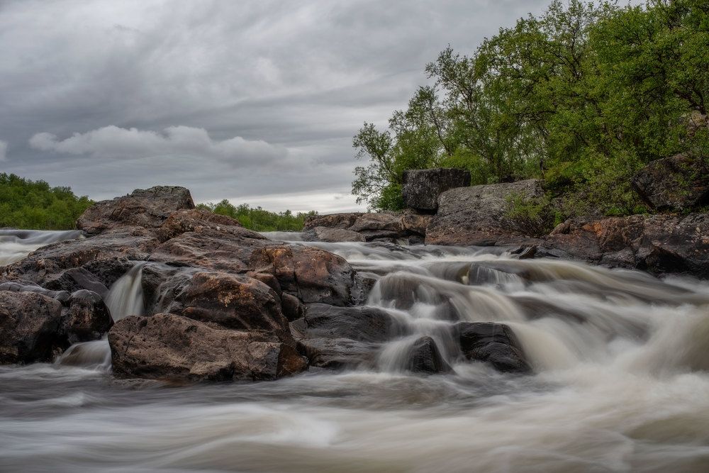 Река Западная Лица