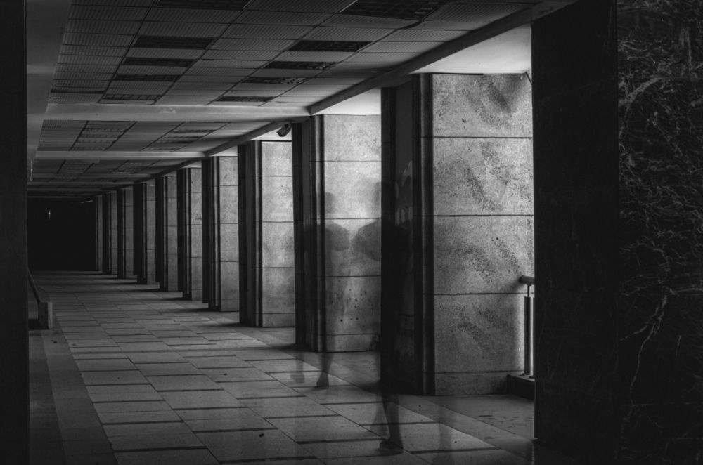 Phantoms in the Corridor: Between Reality and Illusion