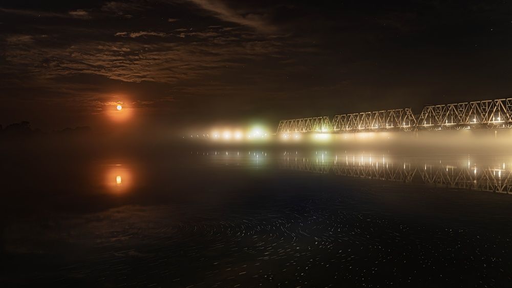 Туманное отражение