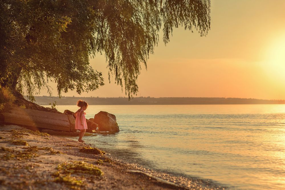Magical sunset of the Kakhovsky Reservoir