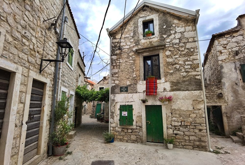 Photograph by Alen Brkić