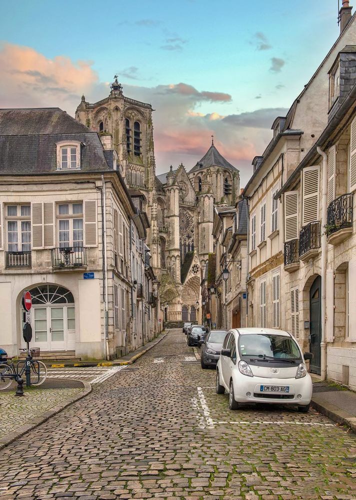 Photograph by Victor Ninestrong