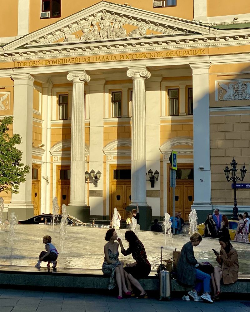 Обычный день в центре Москвы