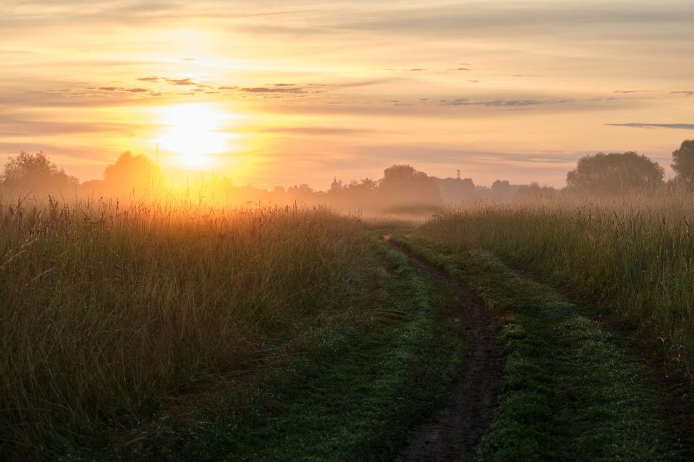 В город стоящий у солнца