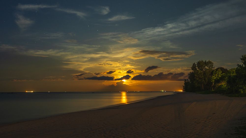 The Raise of Super Moon