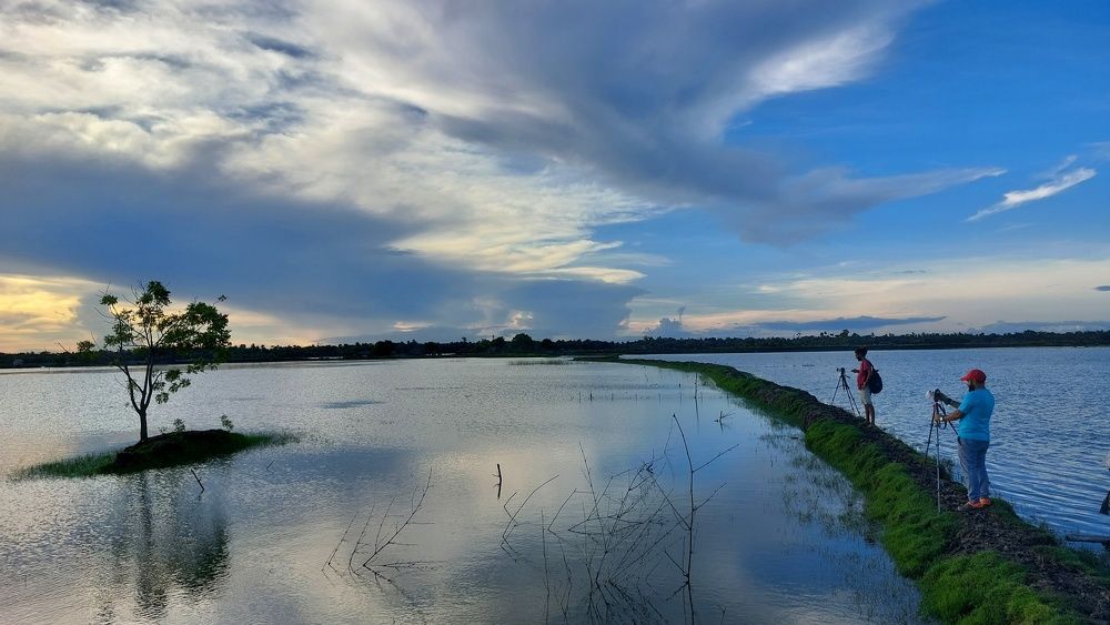 Фотография автора DEBASISH NAG