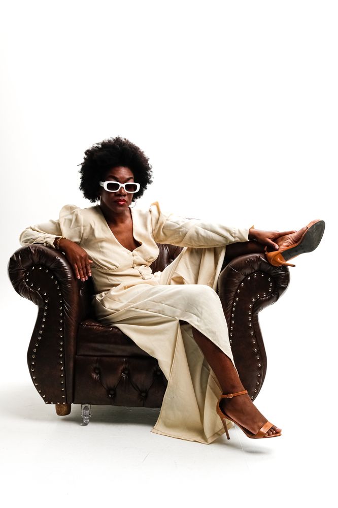 Impacto Black - O Encanto da Contradição