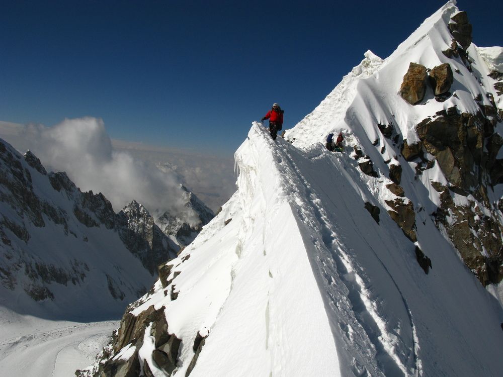 Ну вот пропала дрожь в руках, теперь ...наверх