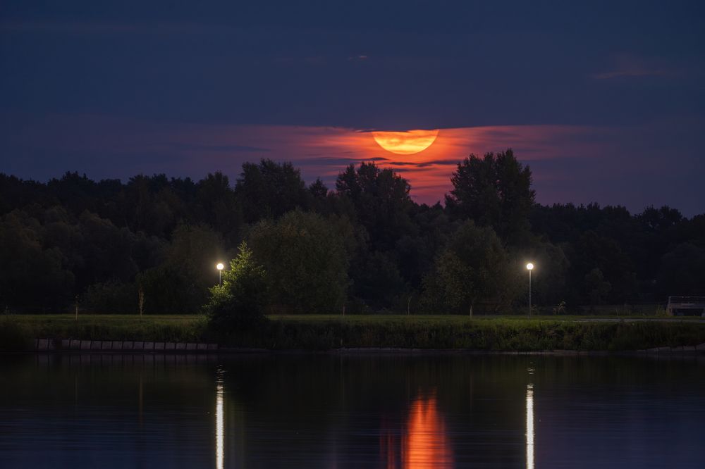 Неудачный восход луны