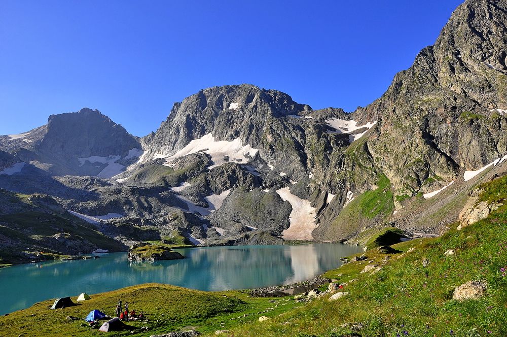 Утро на Большом Имеретинском озере