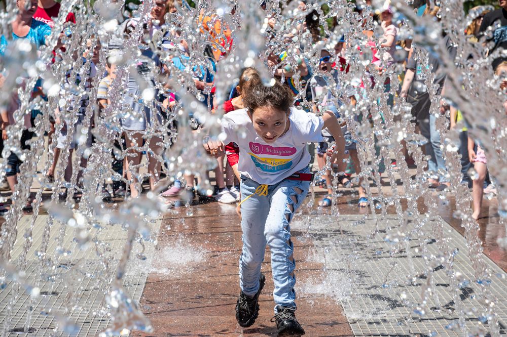 Сквозь струи