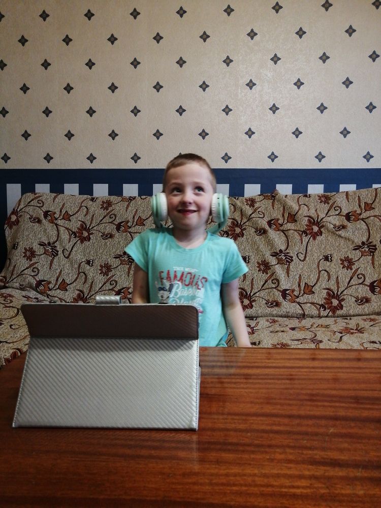 Я и наушники