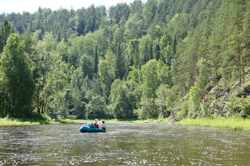 Полдень на реке.