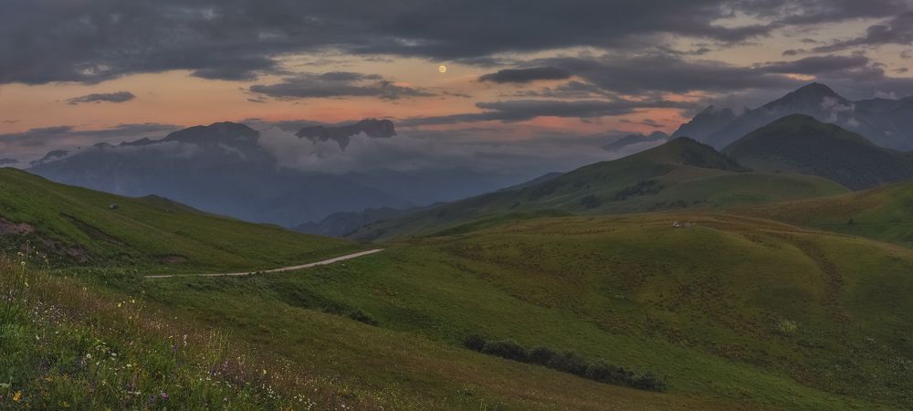 Лунный вечер