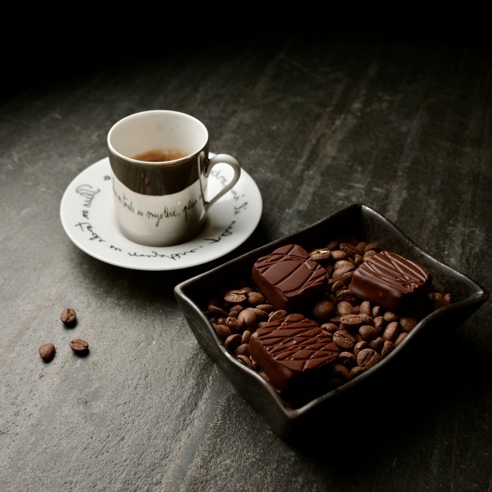 Кофе, шоколад.