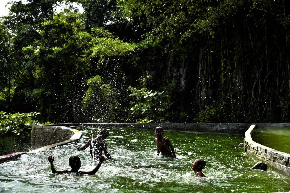 Photograph by Pujo Cahyono