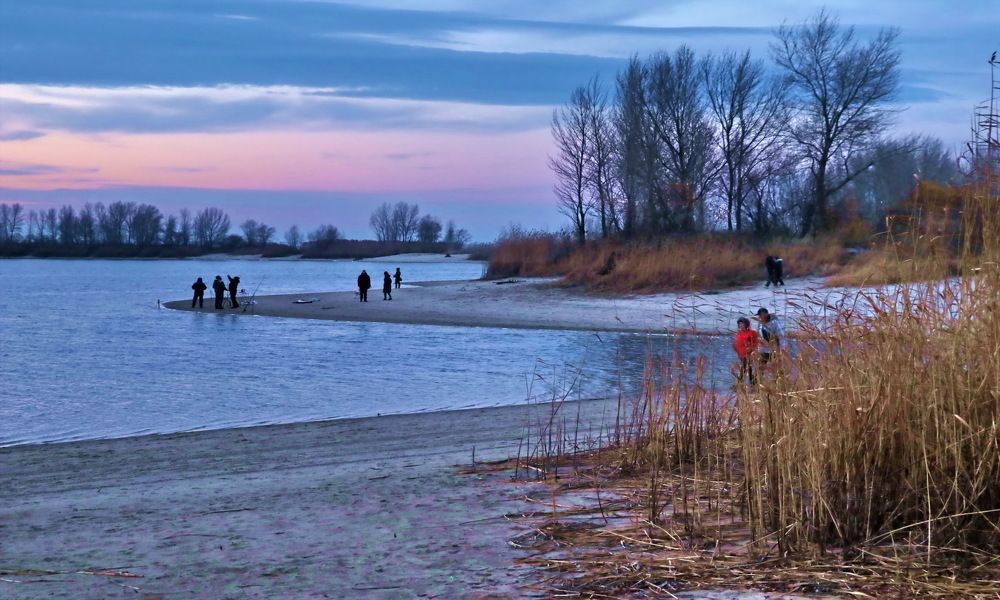 Вечер на Днепре.