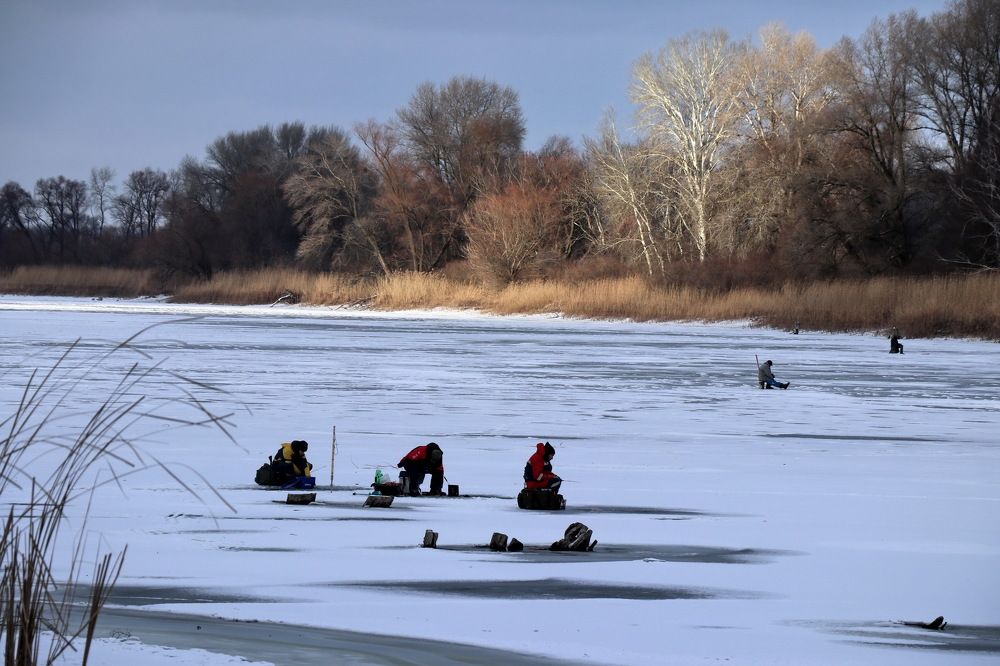 Рыбаки на Днепре.