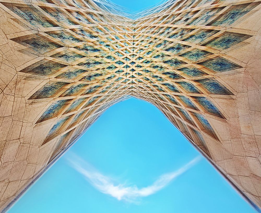 Photograph by Mohammad Dadsetan