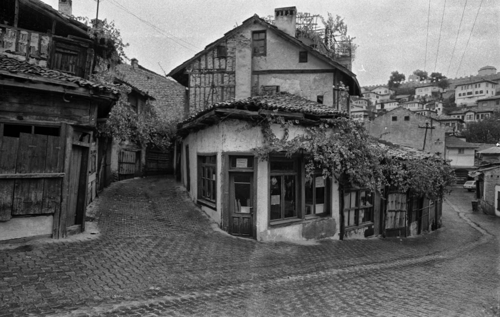 Photograph by Muzaffer Sütlüoğlu