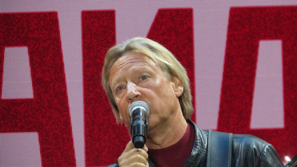 Дмитрий Харатьян
