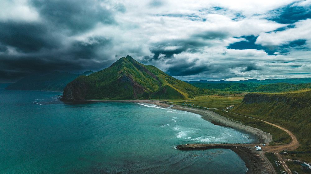Бухта тихая. Остров Сахалин