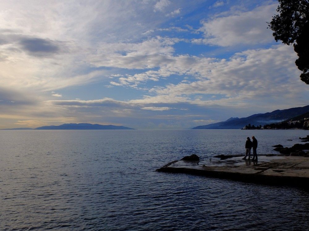 Клёв на рассвете.