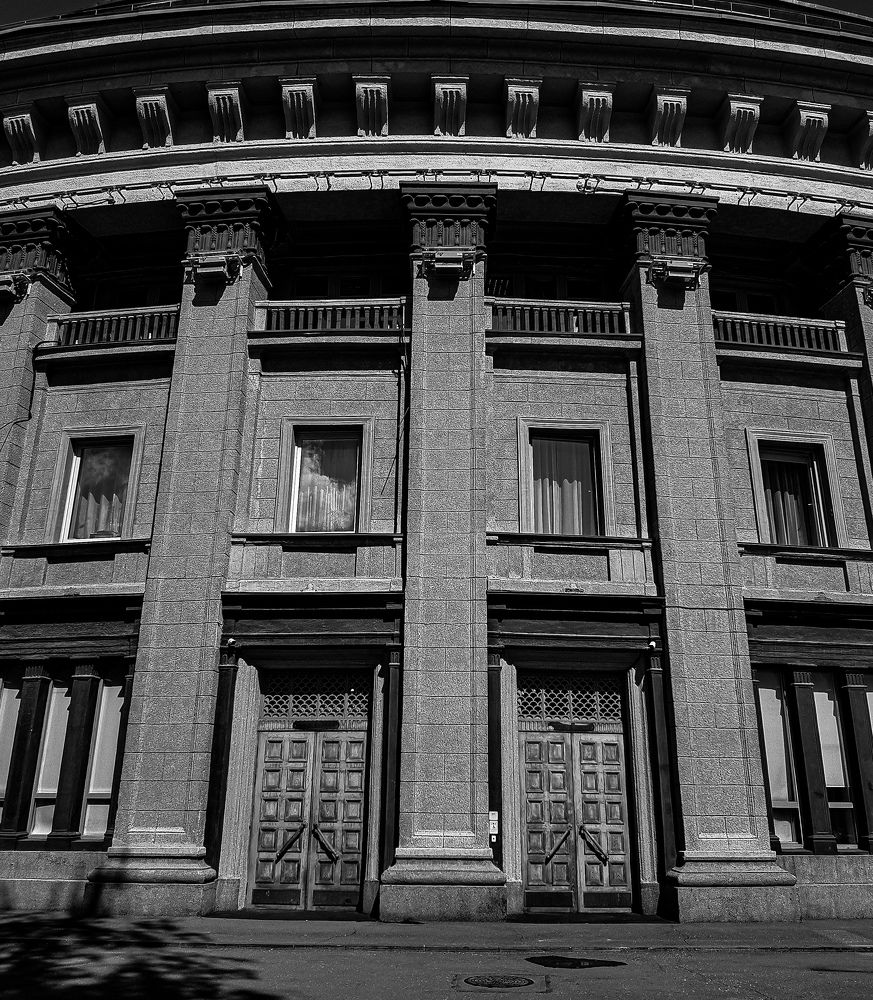 Фотография автора Максим Грибанов