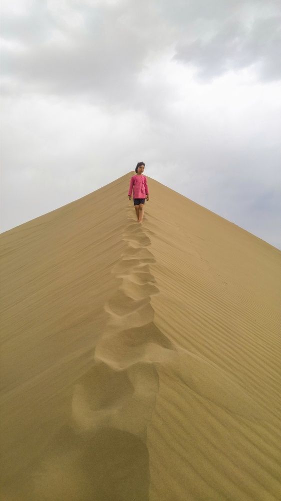 Photograph by Hamid Espanani