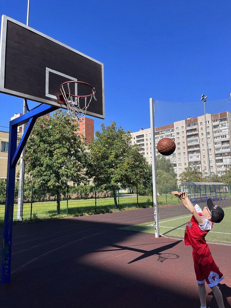 Трёхочковый бросок...!