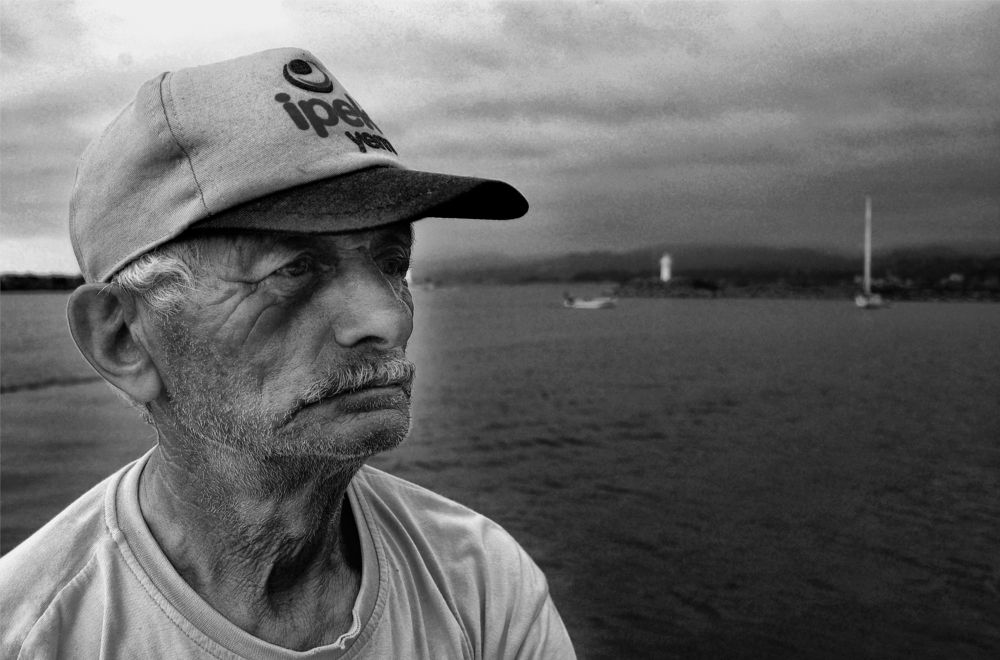 Photograph by Muzaffer Sütlüoğlu