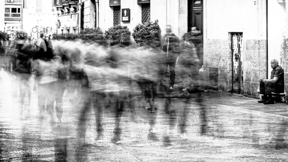 Flowing lives