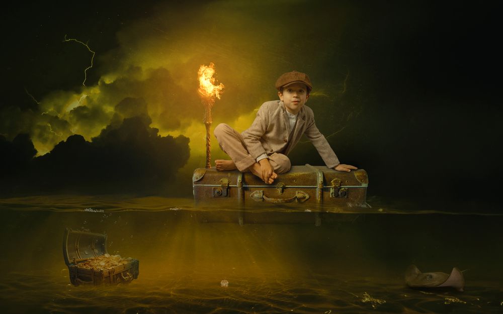 Shipwrecked in a suitcase