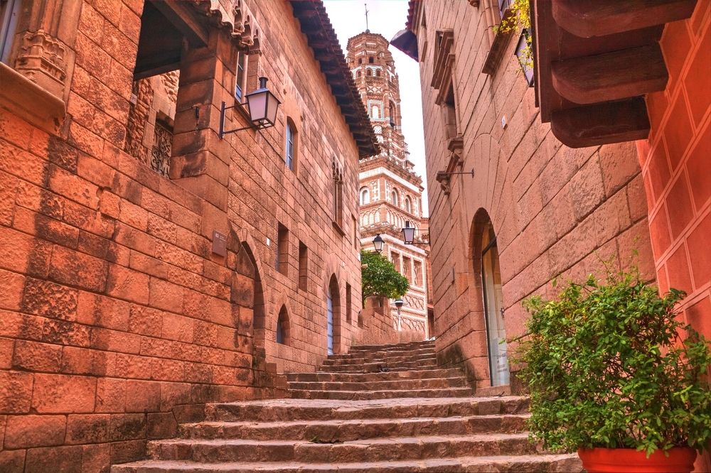 Photograph by Valentin Kayudin