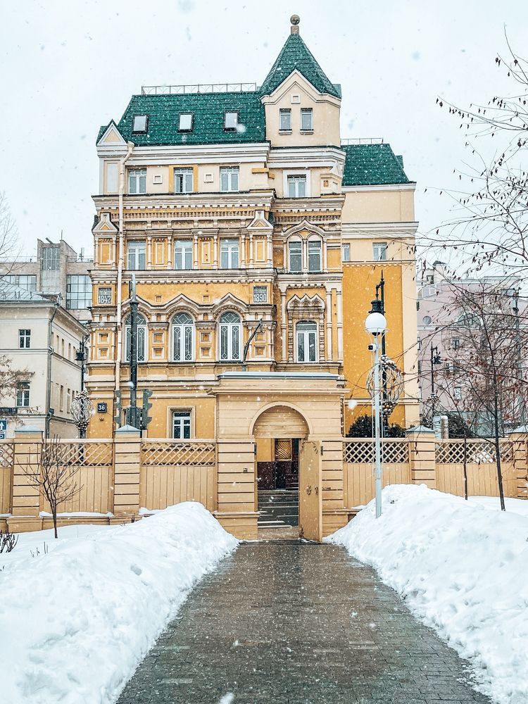 Photograph by Olya Molchanova