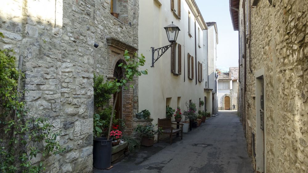 Antiche strade di paese ....