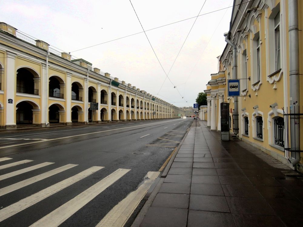 Утро на Садовой. СПб.