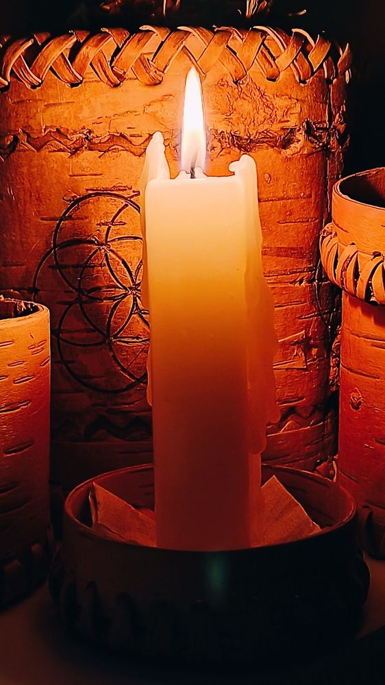 Свеча горела