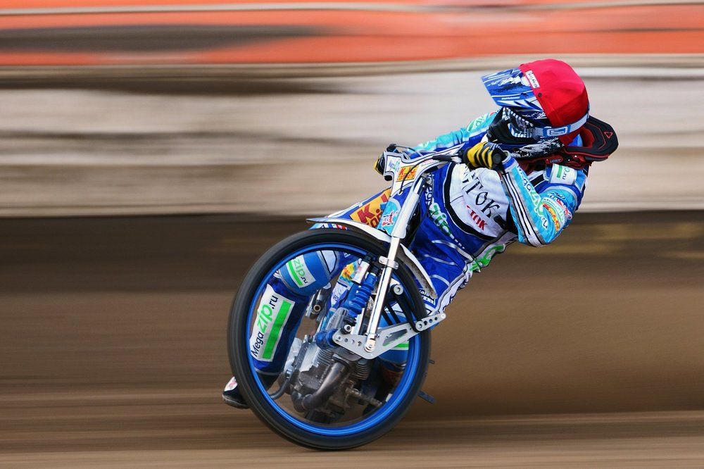 Крутой вираж.