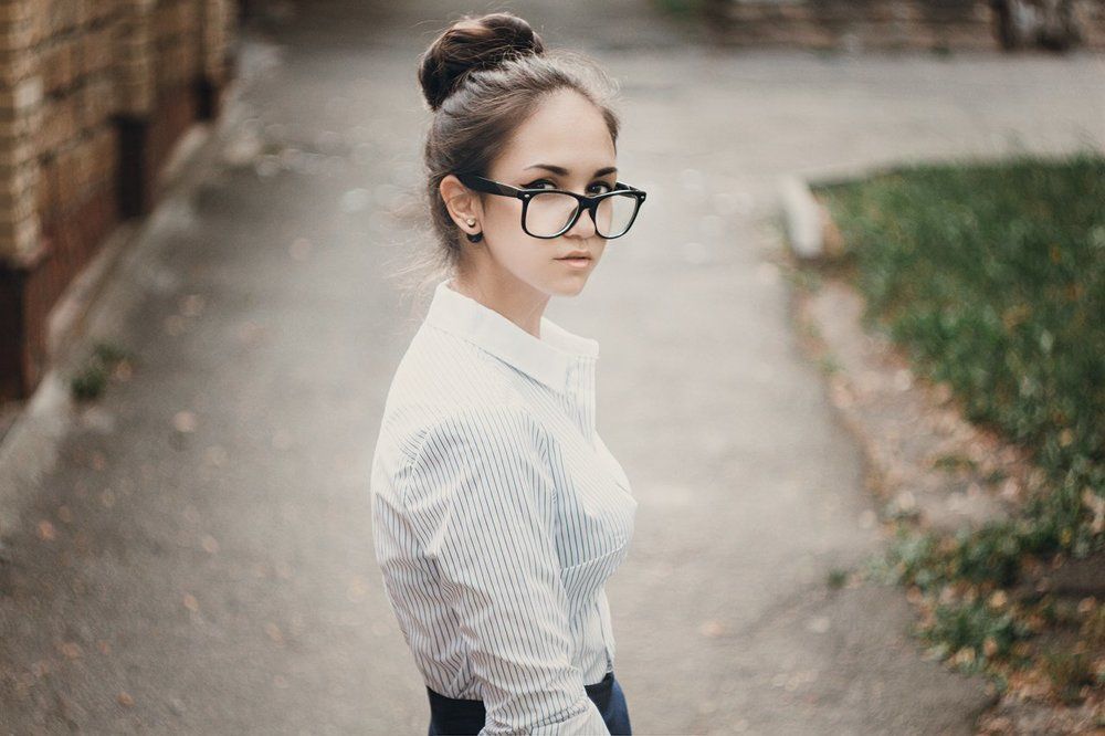 Присматривается