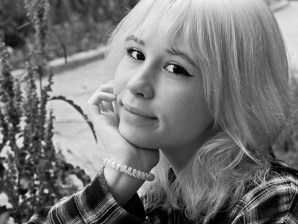 Александра.