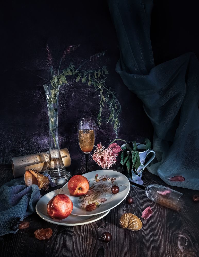 Два нектарина ...