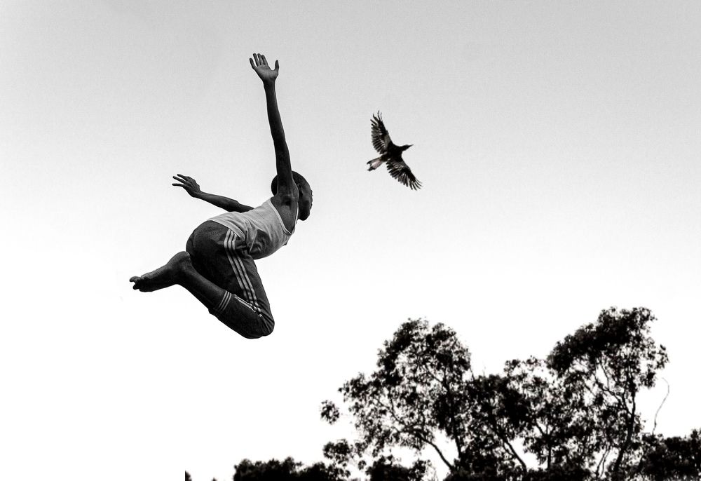 The unconditional flying